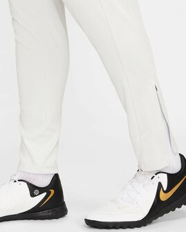 Nike Academy Voetbal Dri-Fit Pant - HJ3776-025